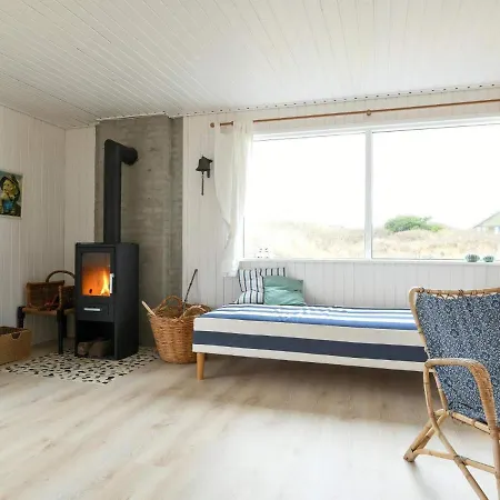 Holiday home Xli