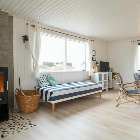 Holiday home Xli *